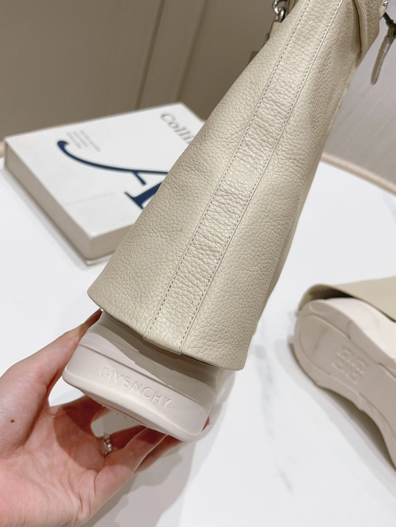 Reliable Gxvxnchy Boots 153886