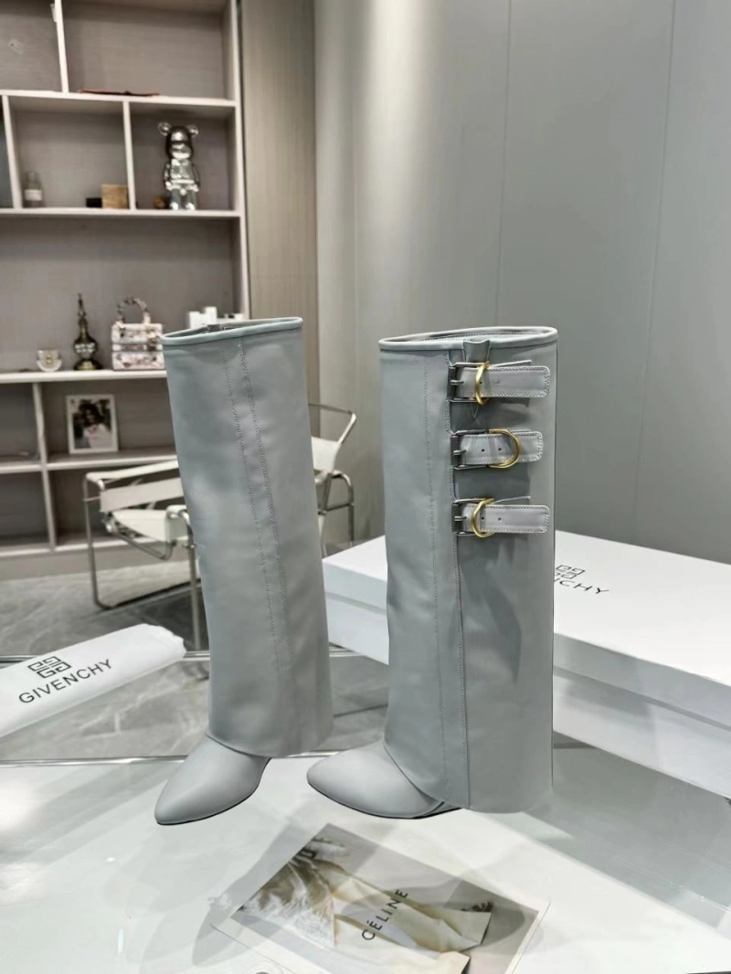 Sophisticated Gxvxnchy Boots 153870