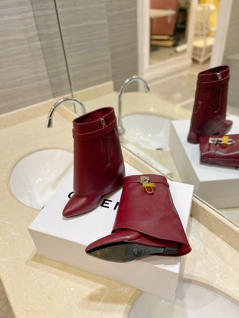 Affordable Gxvxnchy Boots 153876