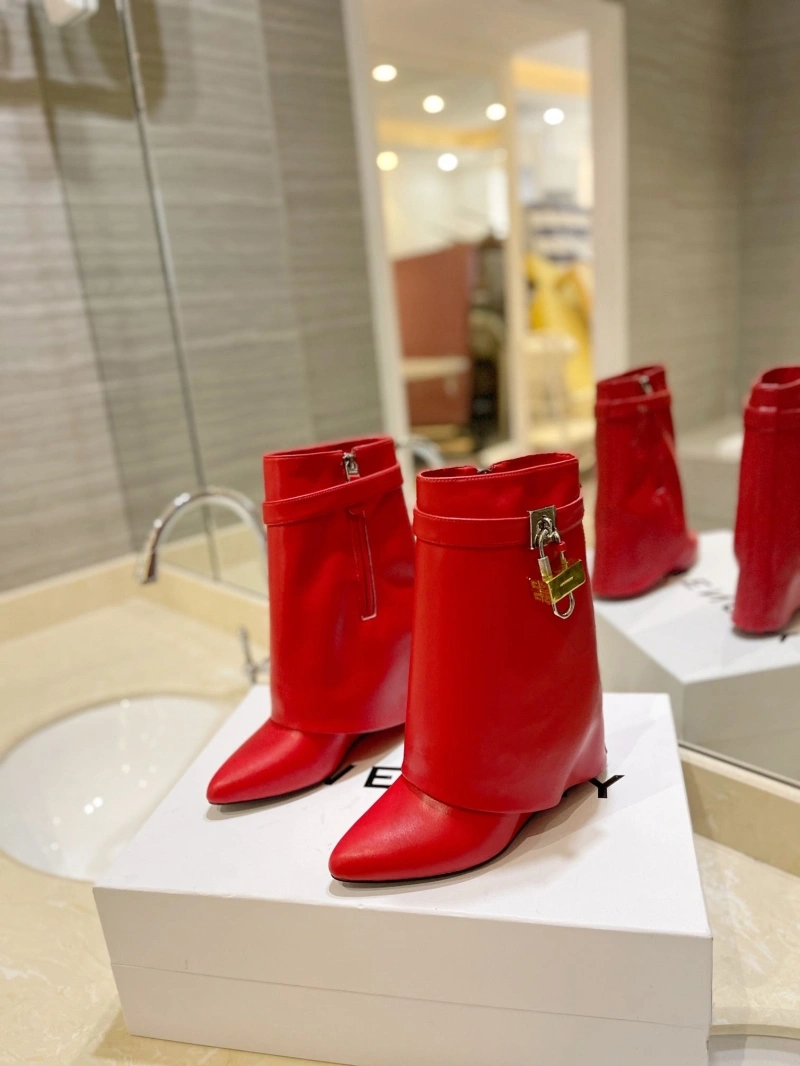 Affordable Gxvxnchy Boots 153869