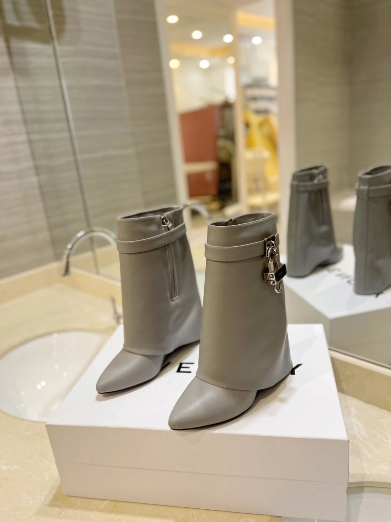 Gxvxnchy Boots UrbanStyle 153871