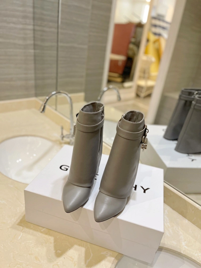 Gxvxnchy Boots UrbanStyle 153871