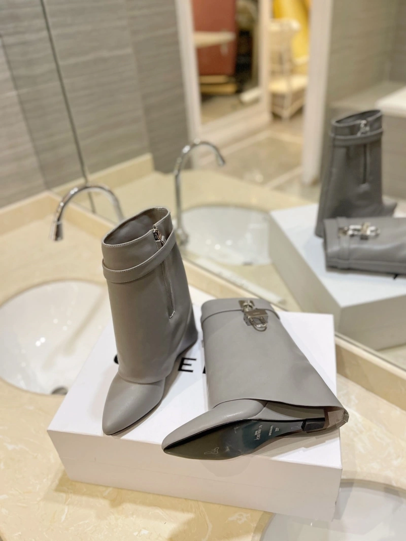 Gxvxnchy Boots UrbanStyle 153871