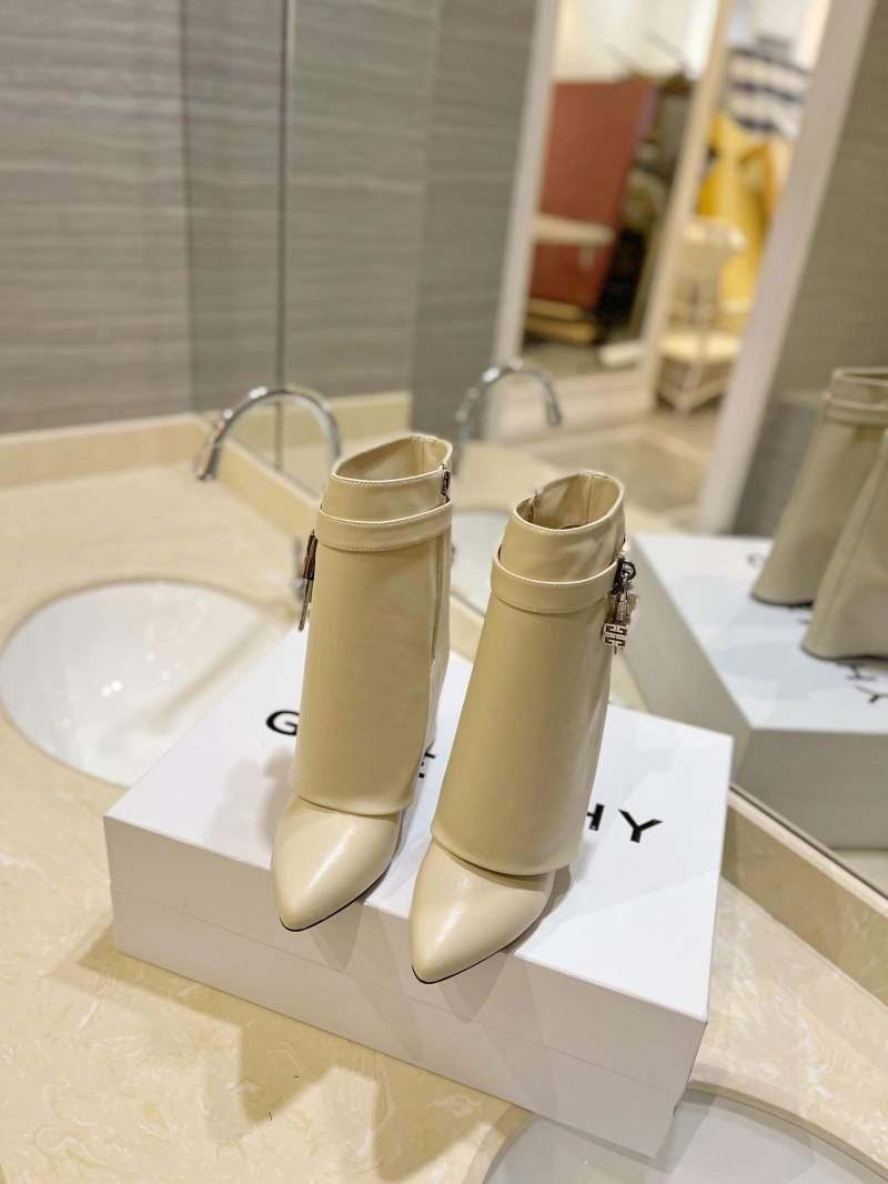 Gxvxnchy Boots Versatile 153856