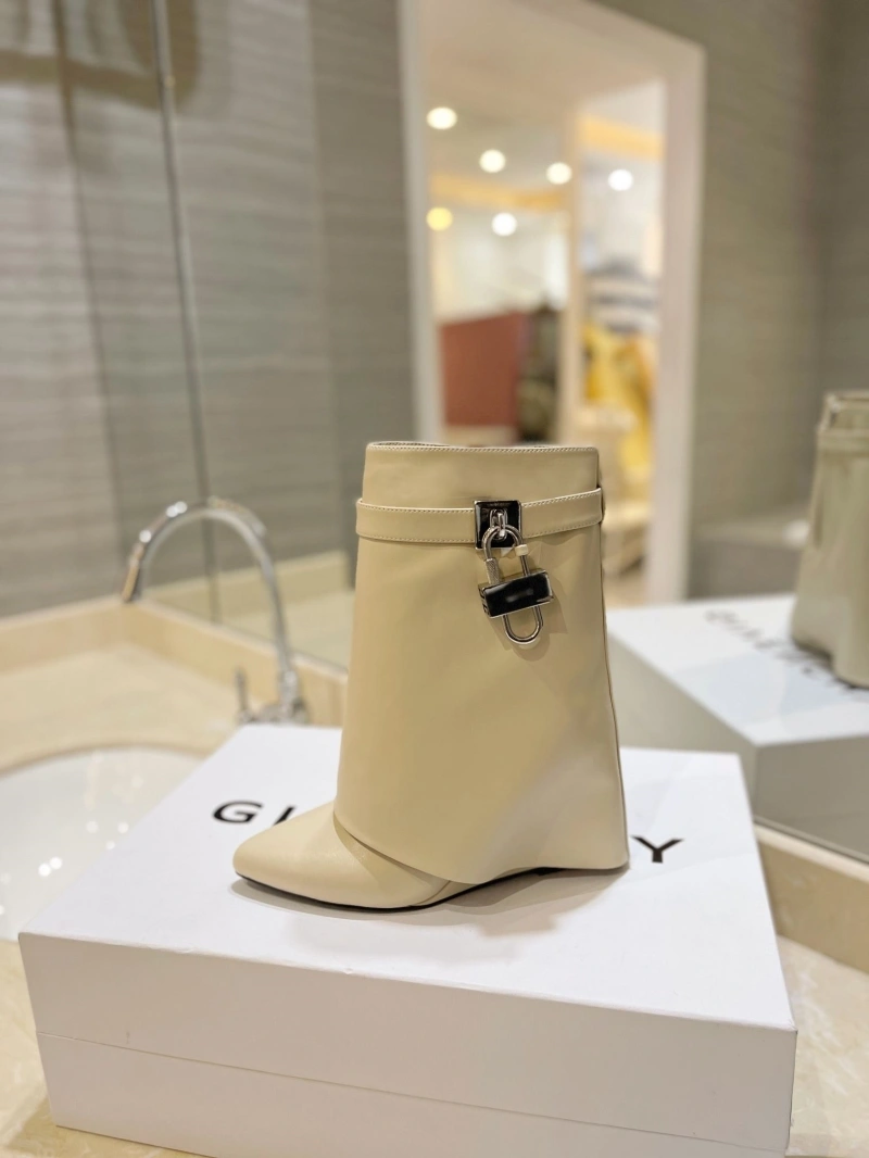 Gxvxnchy Boots Versatile 153856