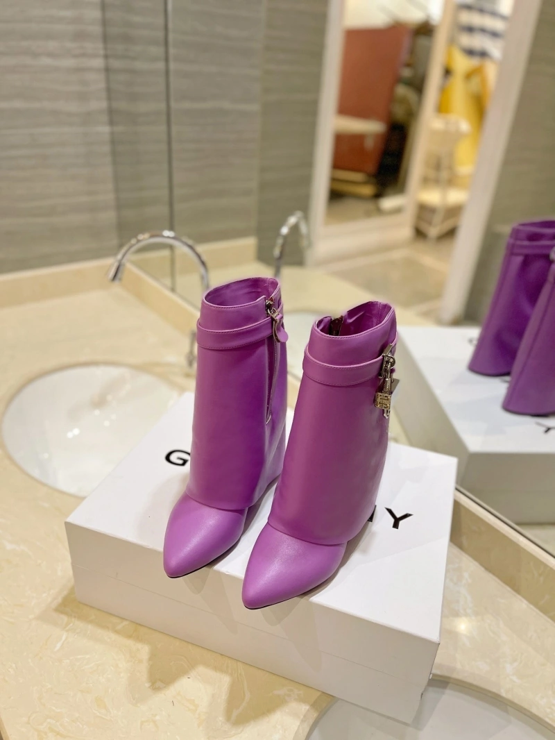 Gxvxnchy Boots Flexible 153863