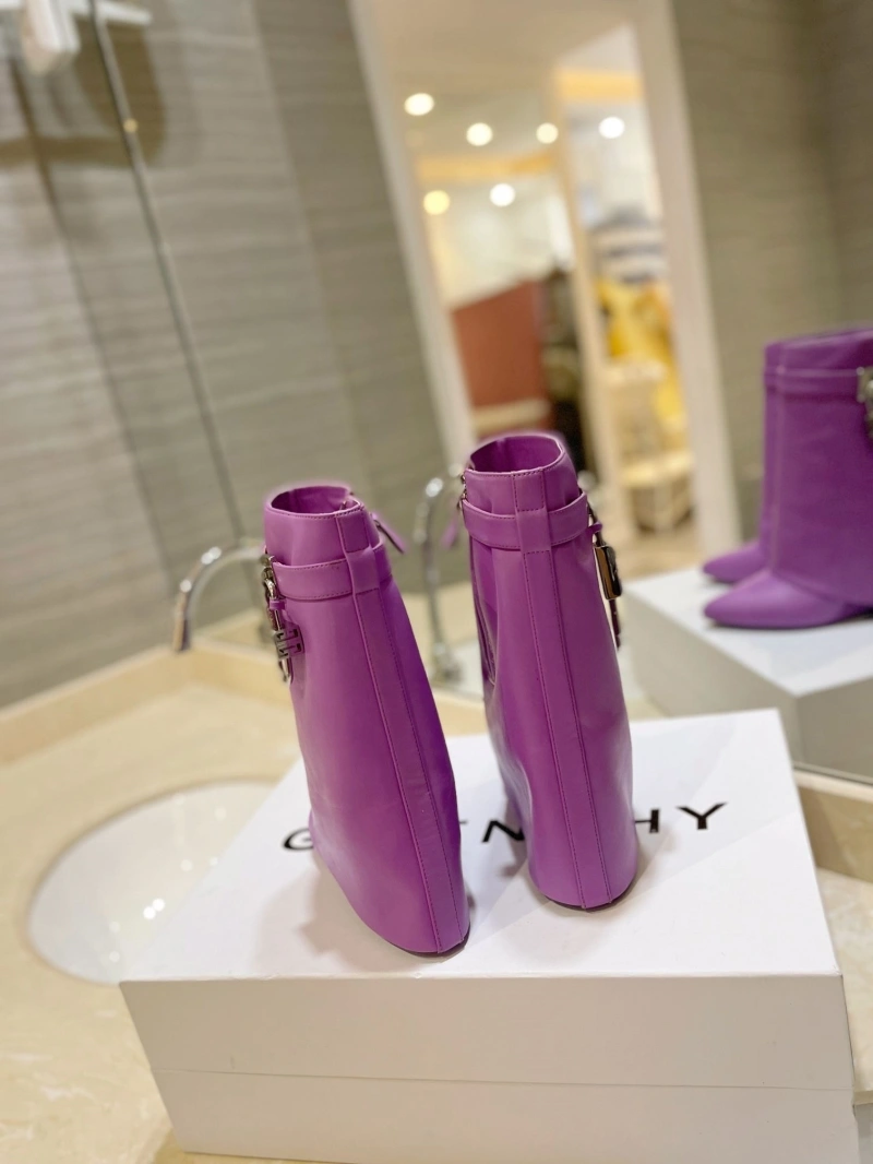 Gxvxnchy Boots Flexible 153863