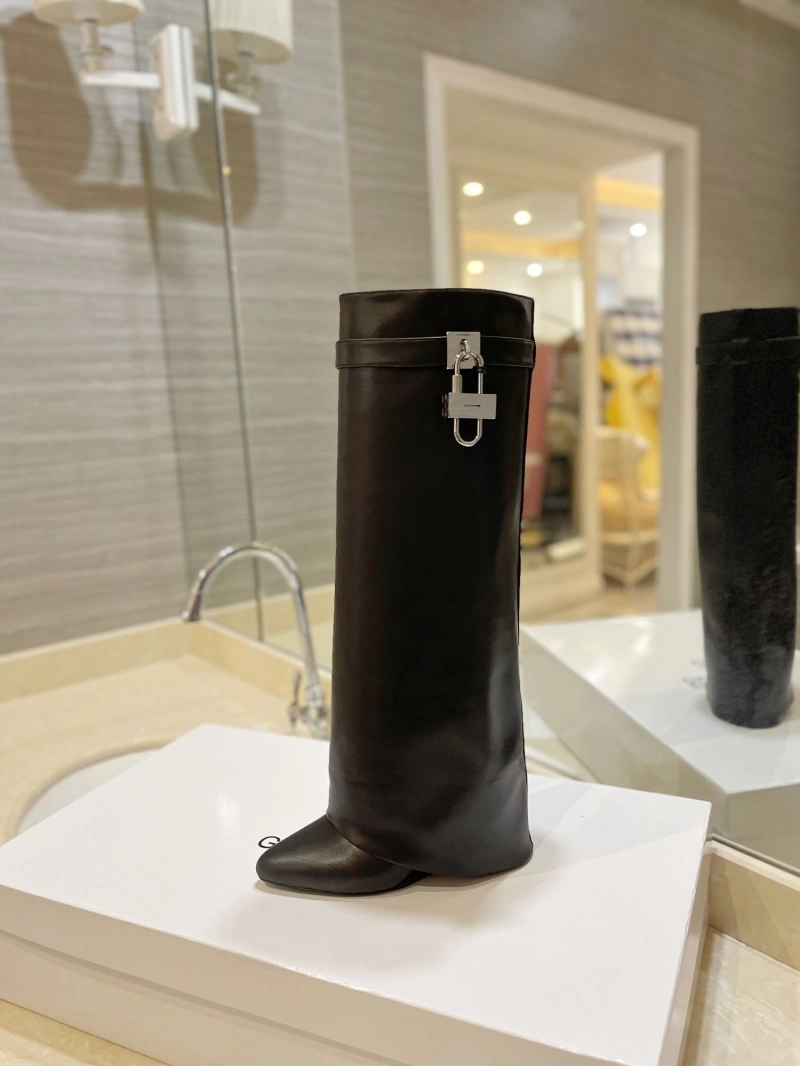 Gxvxnchy Boots GoAnywhere 153860