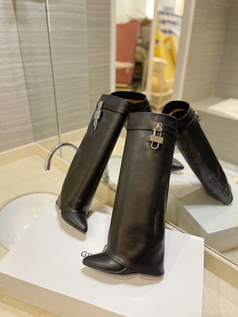 Gxvxnchy Boots GoAnywhere 153860