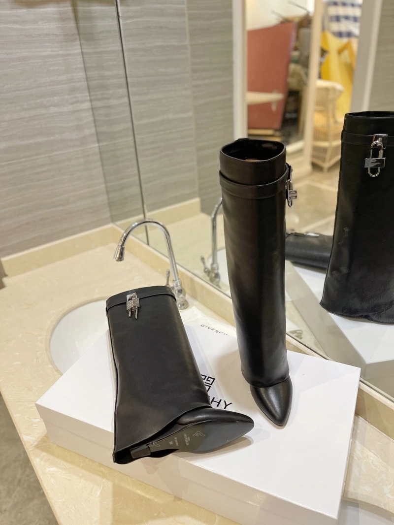 Gxvxnchy Boots GoAnywhere 153860