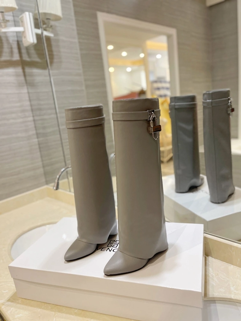 Gxvxnchy Boots Compact 153853