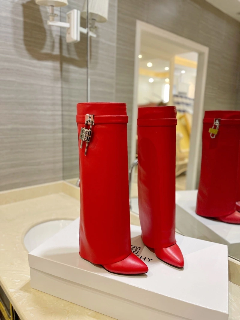 Flexible Gxvxnchy Boots 153851