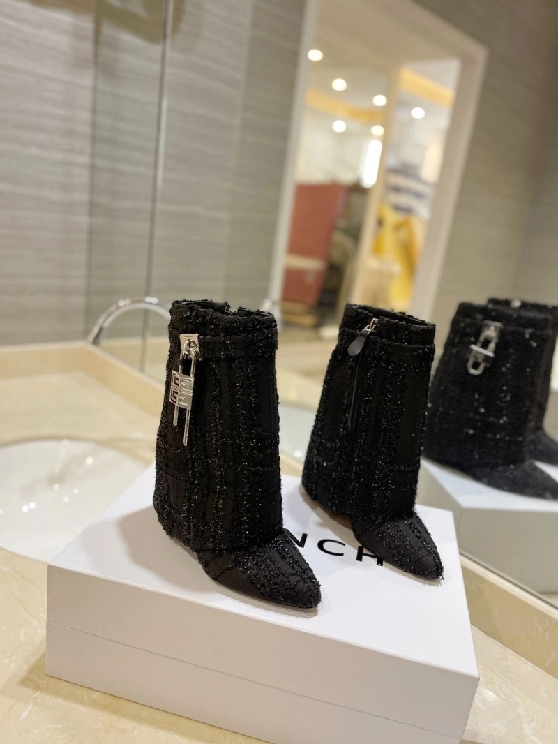 Gxvxnchy Boots Sleek 153847