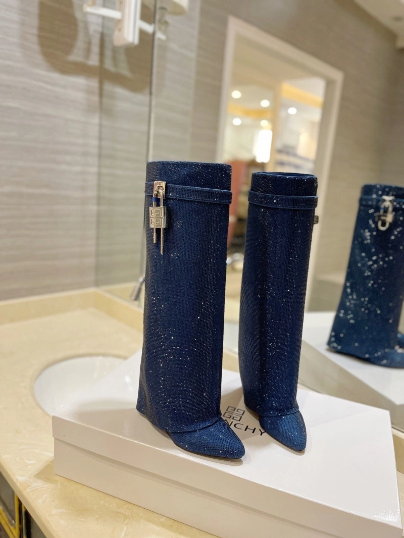 Refined Gxvxnchy Boots 153838