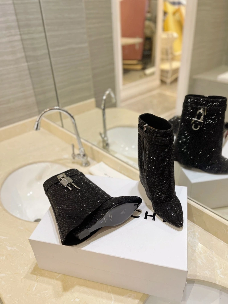 Refined Gxvxnchy Boots 153830
