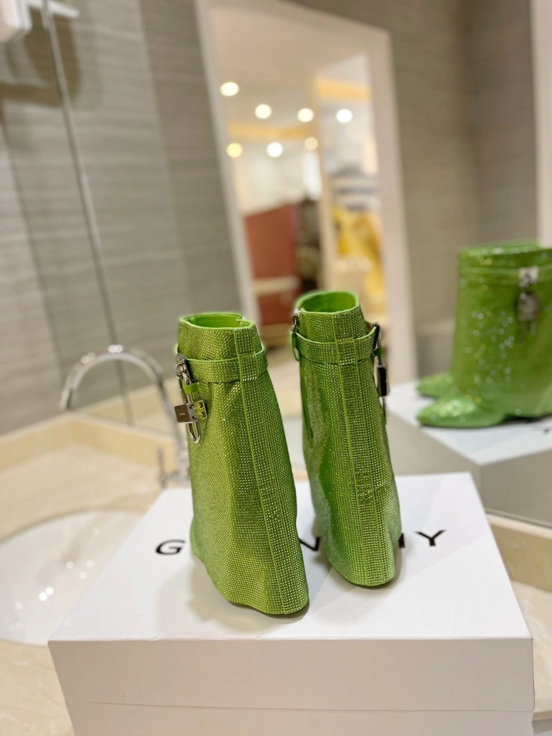 Gxvxnchy Boots ModernLook 153828
