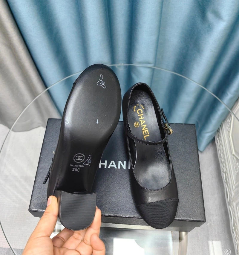 Fashionable Chxnxl High Heels 128819