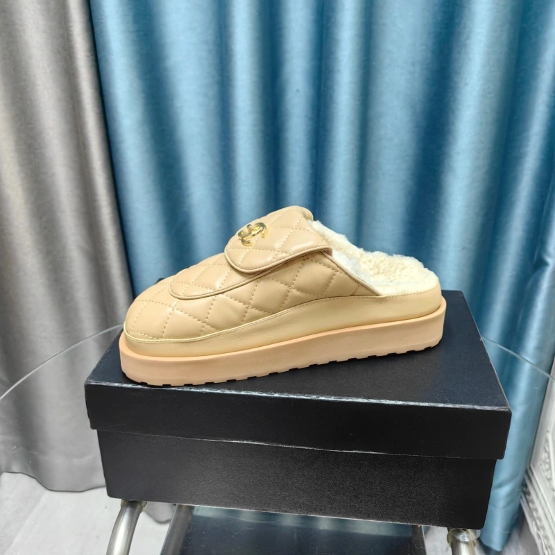 Soft Chxnxl Slippers 127867