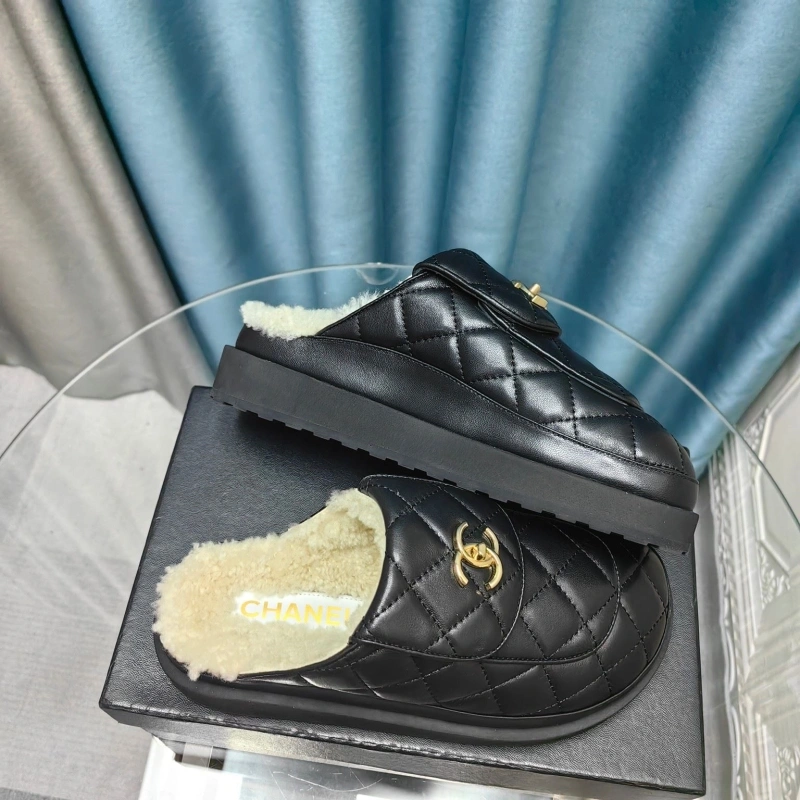 SportInspired Chxnxl Slippers 127865
