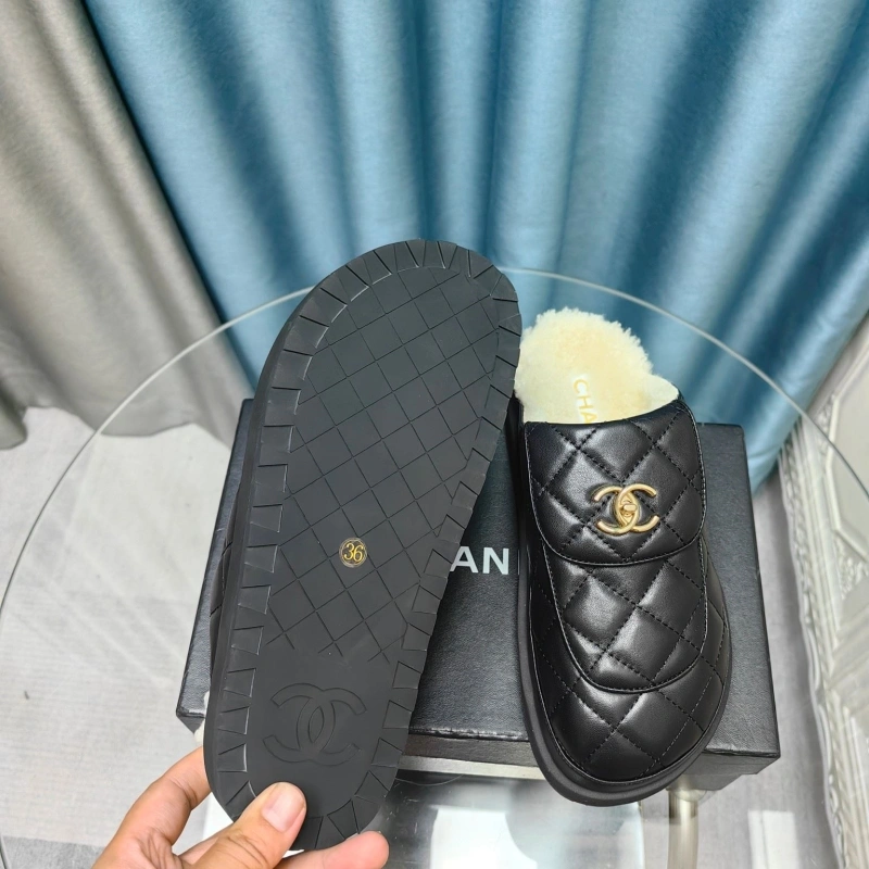 SportInspired Chxnxl Slippers 127865