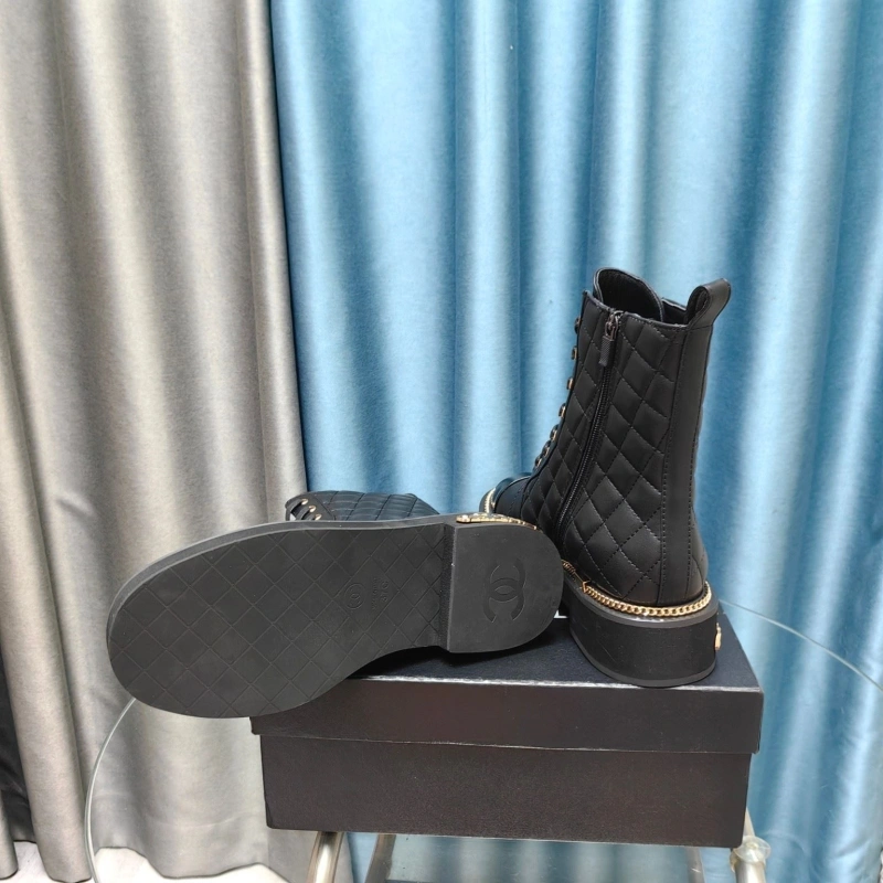 Chxnxl Boots EyeCatching 129527