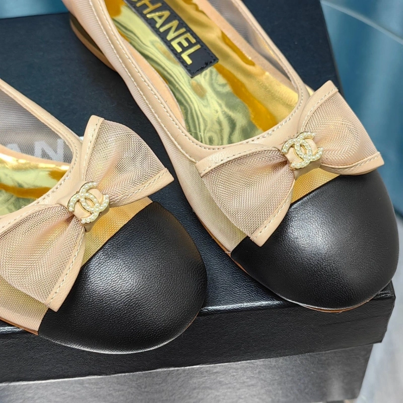 Compact Chxnxl Flat Shoes 129097