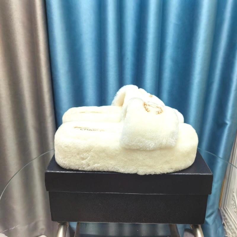 Compact Chxnxl Slippers 127858