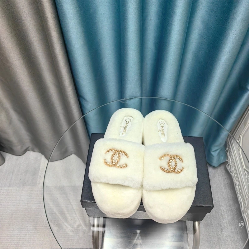 Compact Chxnxl Slippers 127858