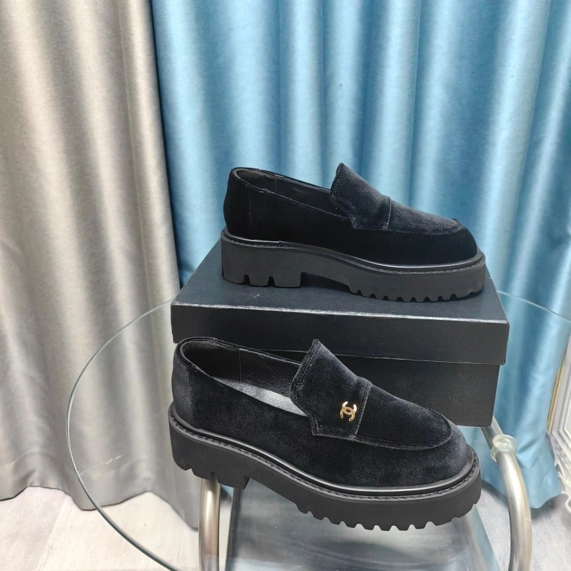 Flexible Chxnxl Leather Shoes 128695