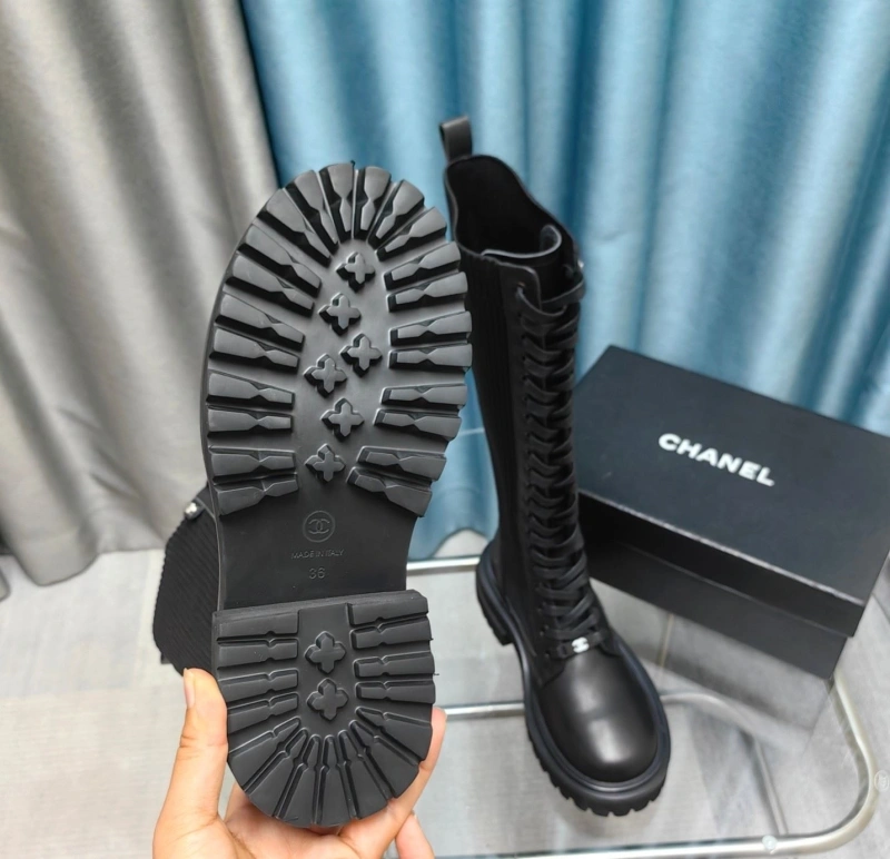 Sleek Chxnxl Boots 129496