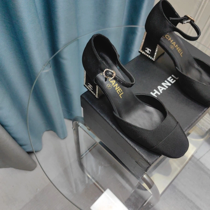 Versatile Chxnxl High Heels 128800