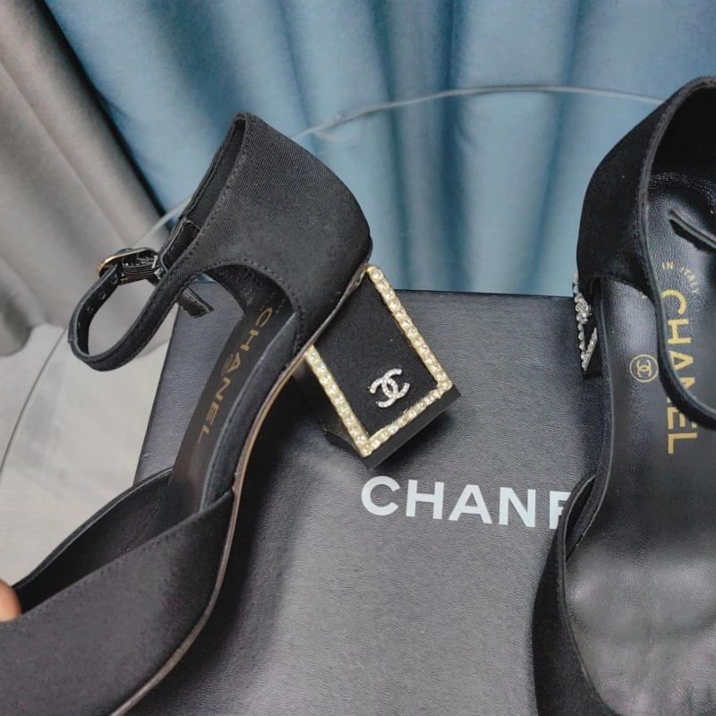 Versatile Chxnxl High Heels 128800
