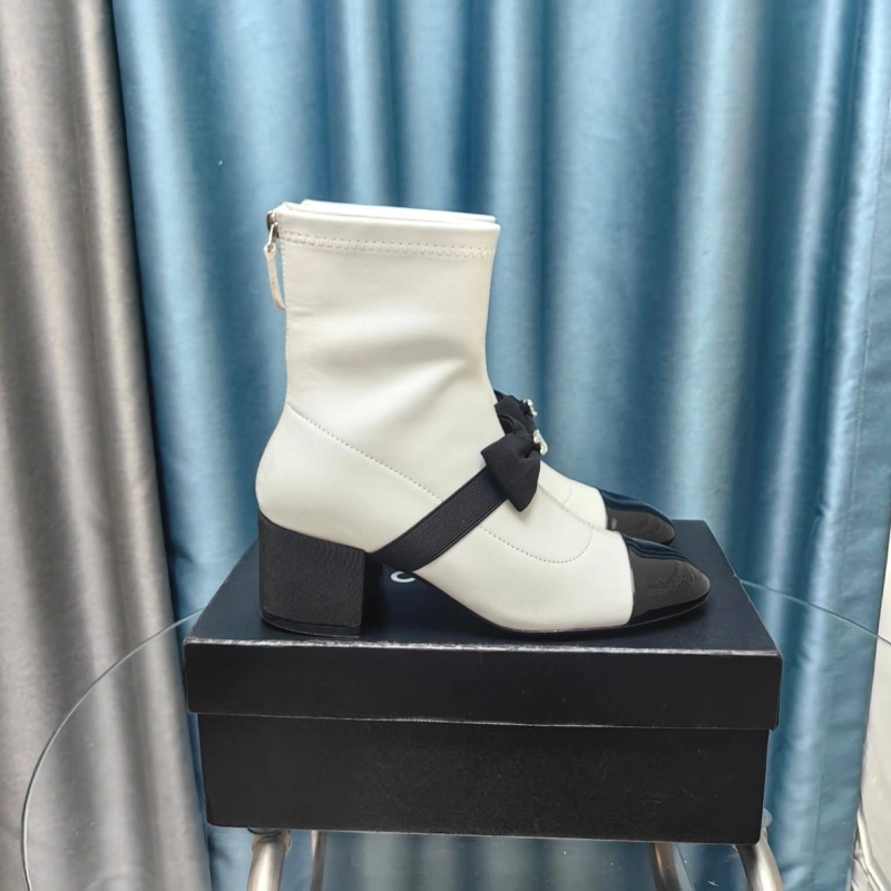 Resilient Chxnxl Boots 129486