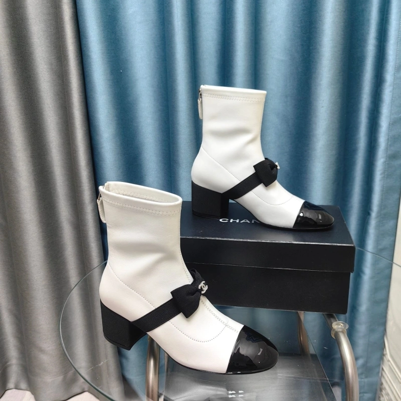 Resilient Chxnxl Boots 129486