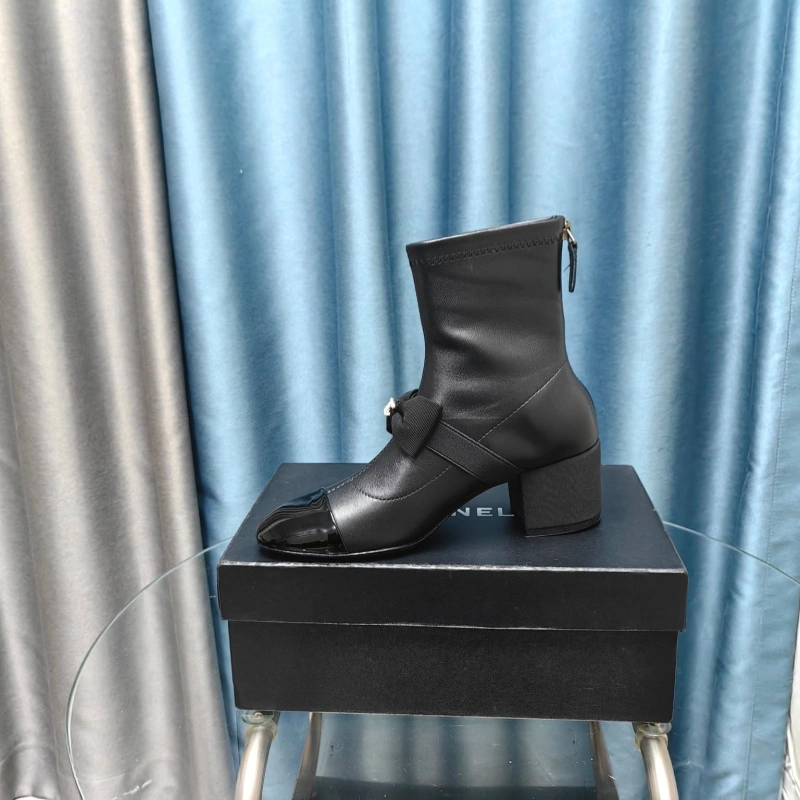 Trendy Chxnxl Boots 129485