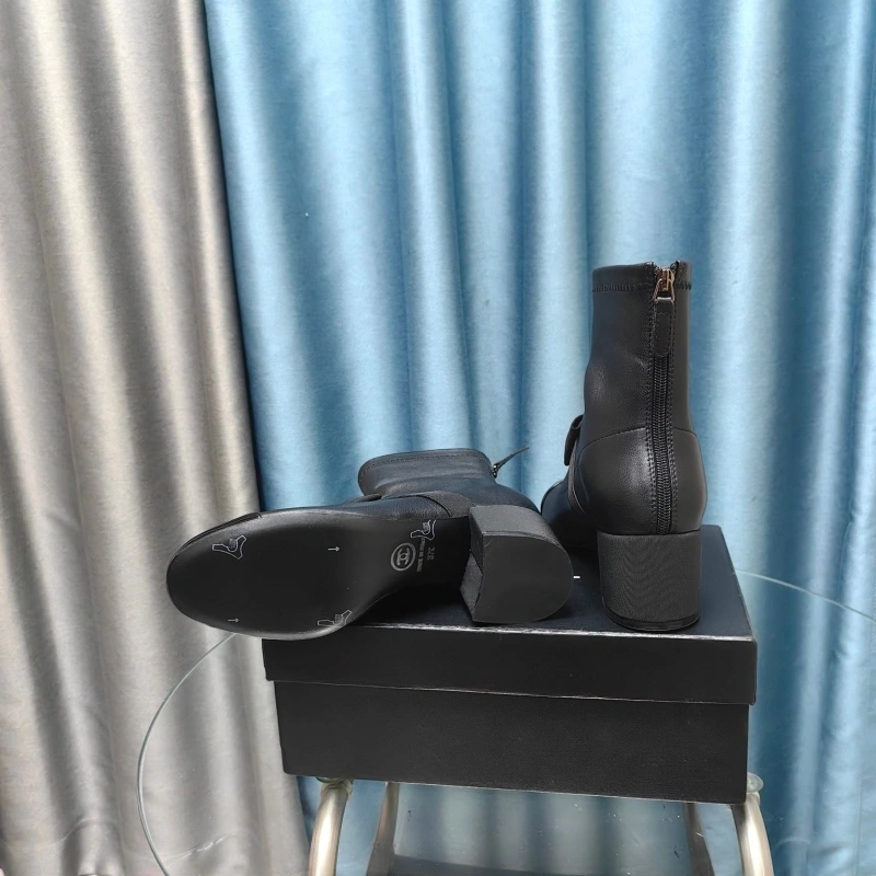 Trendy Chxnxl Boots 129485