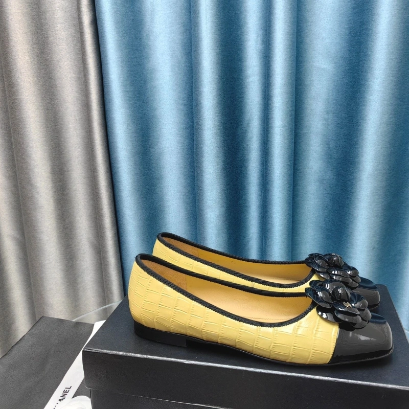 Chxnxl Flat Shoes Refined 129090