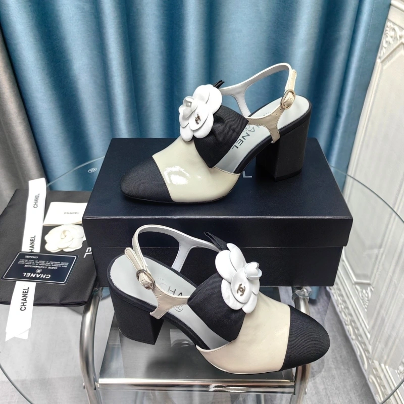 Versatile Chxnxl Sandals 128266
