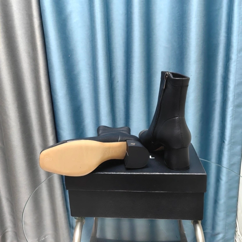 ModernLook Chxnxl Boots 129476