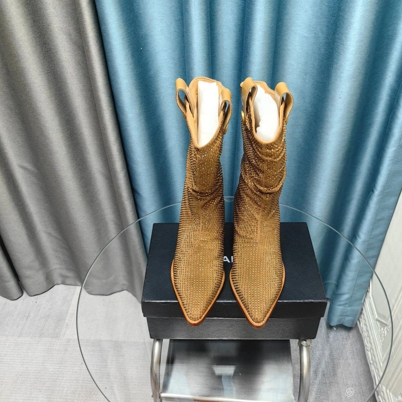 Cozy Chxnxl Boots 129451