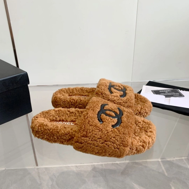 Breathable Chxnxl Slippers 127869