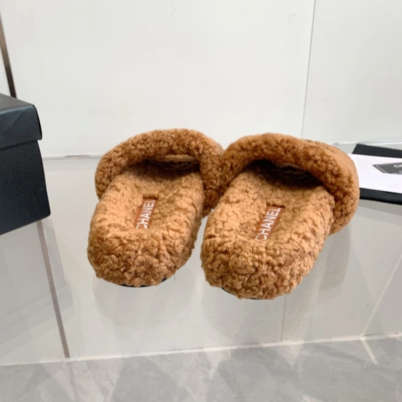 Breathable Chxnxl Slippers 127869