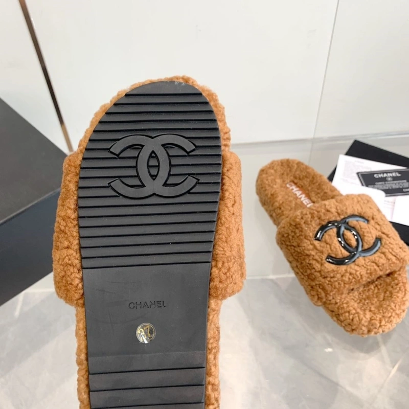 Breathable Chxnxl Slippers 127869