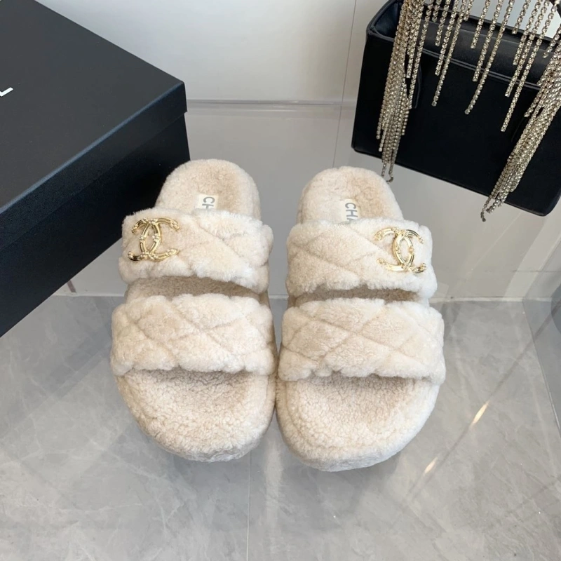 Efficient Chxnxl Slippers 127856