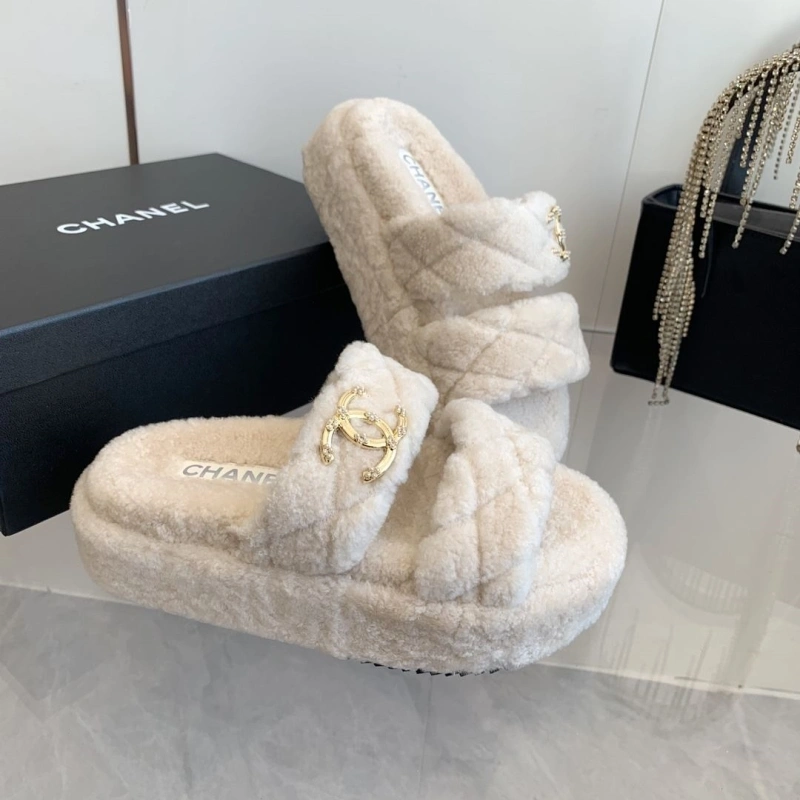 Efficient Chxnxl Slippers 127856