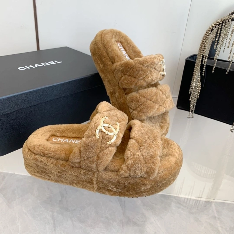 TopPick Chxnxl Slippers 127852