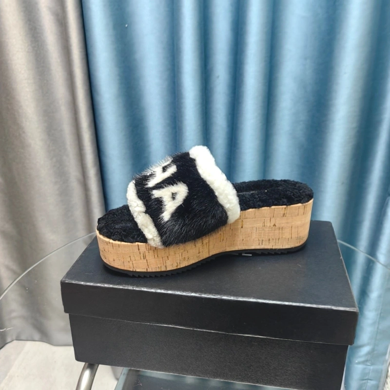 Cozy Chxnxl Slippers 127842