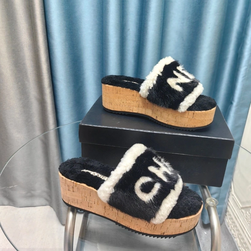 Cozy Chxnxl Slippers 127842