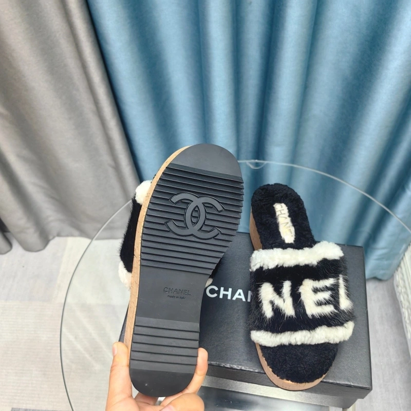 Cozy Chxnxl Slippers 127842
