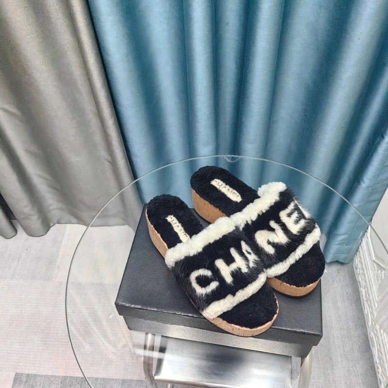 Cozy Chxnxl Slippers 127842
